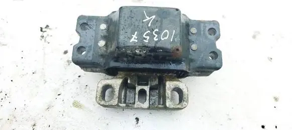 Volkswagen Golf Plus Engine mount bracket 1K0199555
