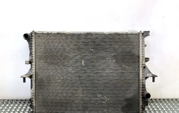 Audi Q7 4L Coolant radiator 7L6121253B