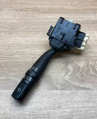 Toyota Corolla Verso E121 Light switch 8414005110 L93