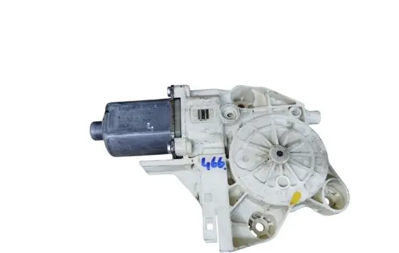 Ford Focus Front door window regulator motor 4M5T14A389 0130822217