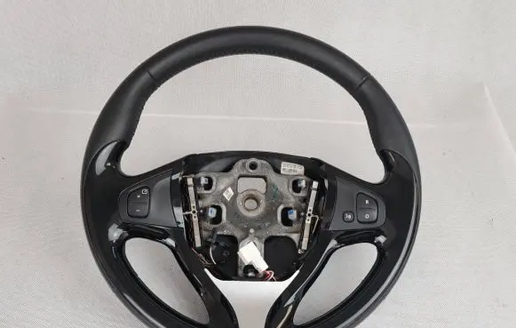 Renault Clio IV Steering wheel 484007003R