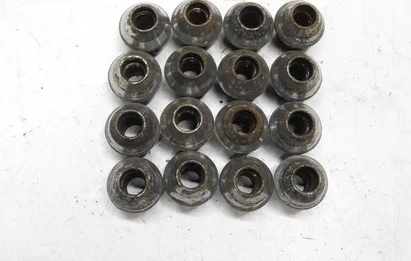 Volvo C30 Nuts/bolts 