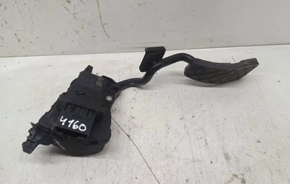 Audi A6 S6 C5 4B Accelerator throttle pedal 4F2721523 6PV00898402