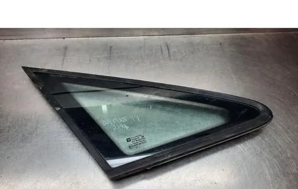 Opel Zafira A Rear side window