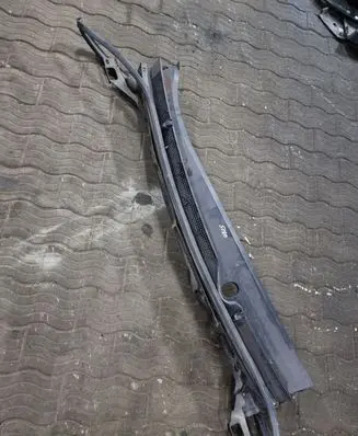 Mazda CX-9 Wiper trim TD12507P1
