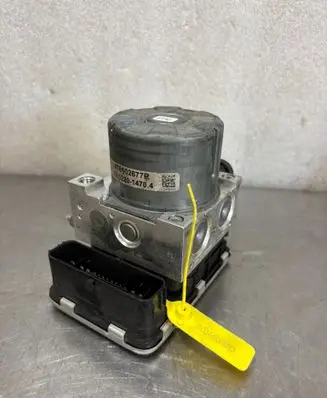 Renault Trafic III (X82) Master brake cylinder