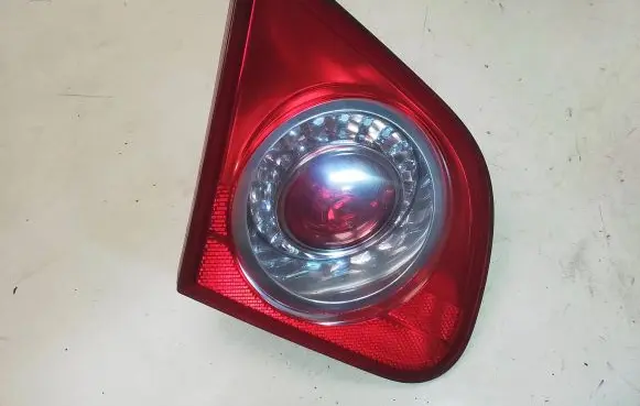 Volkswagen PASSAT B6 Tailgate rear/tail lights 273001