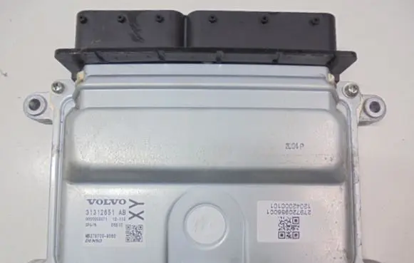 Volvo S60 Engine control unit/module ECU 31312651