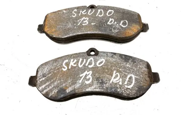 Fiat Scudo Brake pads (front) 