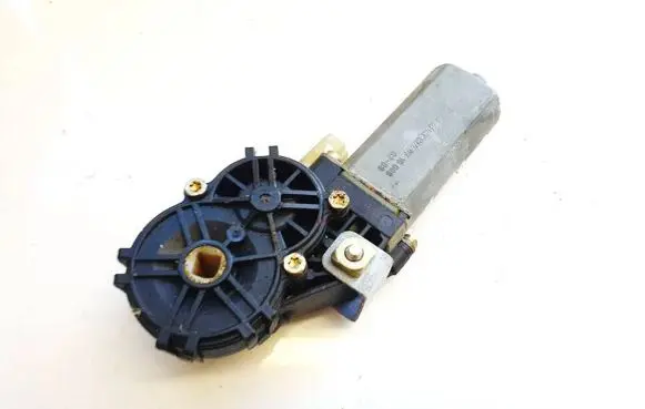 BMW 7 E65 E66 Seat adjustment motor 0390201972 8316668