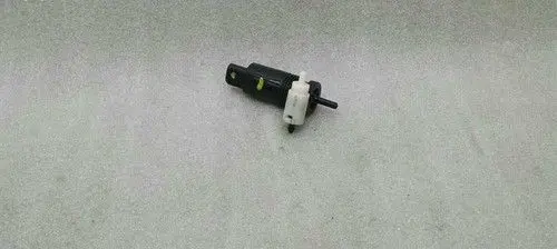 Mercedes-Benz R W251 Windscreen/windshield washer pump