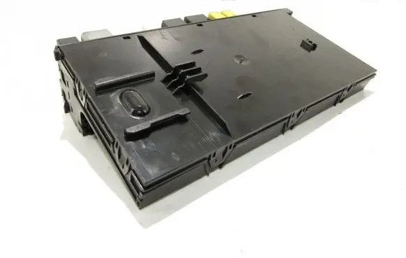 Mercedes-Benz CLK A209 C209 Fuse module 2035453801