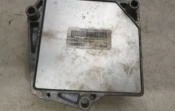 Opel Meriva A Engine control unit/module 12249823 MT35E21