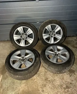 BMW 5 F10 F11 R17 alloy rim