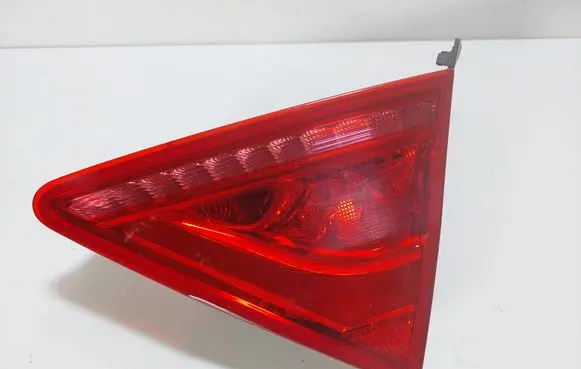 Audi A7 S7 4G Tailgate rear/tail lights 4G8945094