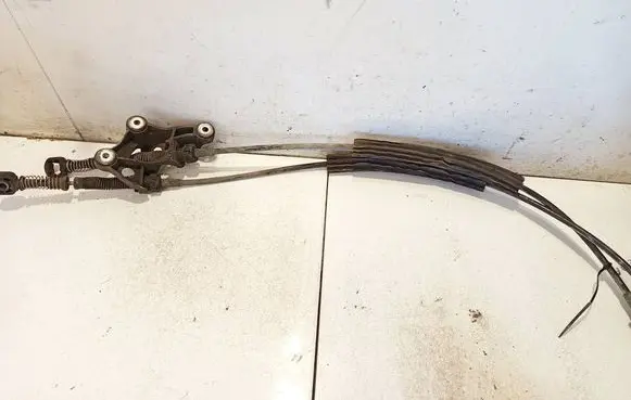 Volkswagen Polo IV 9N3 Gear shift cable linkage 6q0711266ad