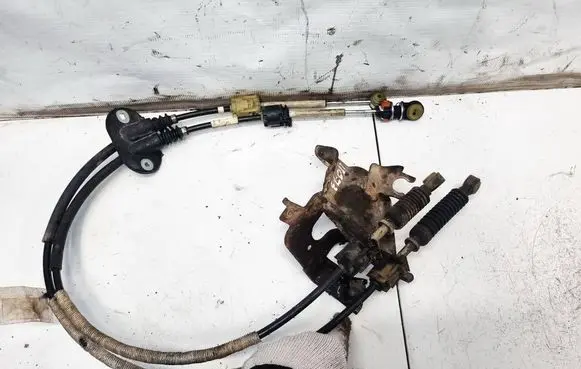 Mazda 3 I Gear shift cable linkage 