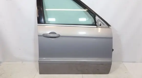 Ford S-MAX Front door 