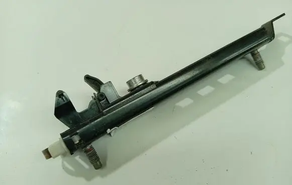 Opel Zafira A Seat belt adjustment rail 090560650
