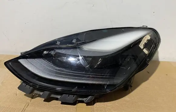 Tesla Model 3 Headlight/headlamp 151495200D