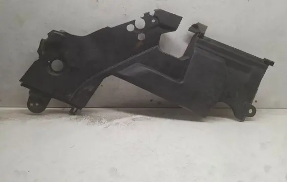 Toyota Avensis T250 Radiator trim 5379505031