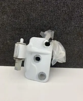Mercedes-Benz Sprinter W906 Front door lower hinge 