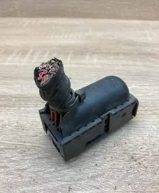 Volkswagen Polo IV 9N3 Plug wire 3C0906385