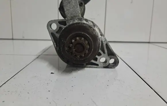 Skoda Fabia Mk1 (6Y) Starter motor 02Z911023H 1110040533B D7G68