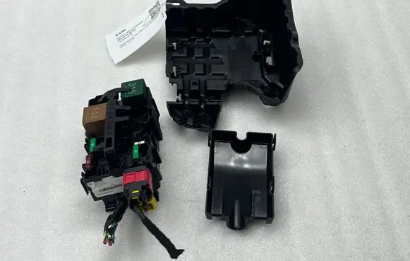 Opel Mokka B Fuse box set 9675730380 9672641980