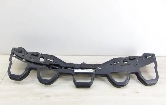 Renault Megane IV Rear bumper mounting bracket 850420070R
