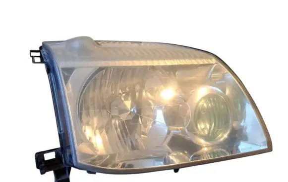 Nissan X-Trail T30 Headlight/headlamp 1682