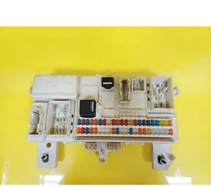 Volvo V50 Fuse box set 31268178