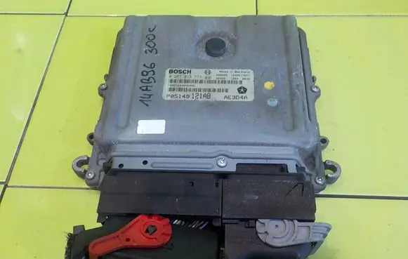 Chrysler 300 - 300C Engine control unit/module 0281013773