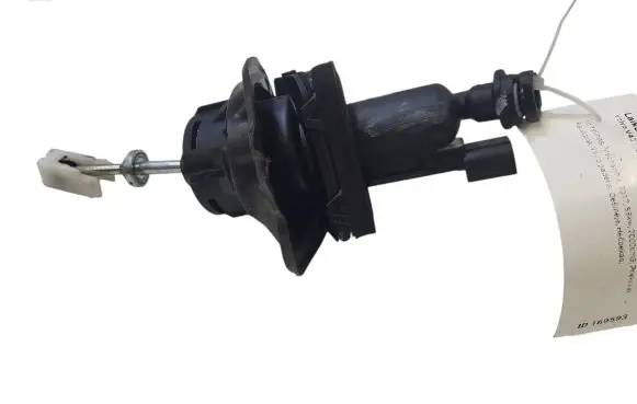 Volvo V40 Clutch slave cylinder 