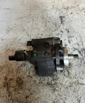 Ford Focus Fuel injection high pressure pump 4M5Q9B395AD A2C20001032