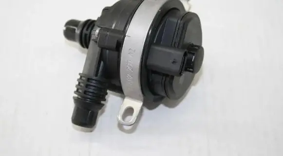 BMW X3 G01 Electric auxiliary coolant/water pump 8651287