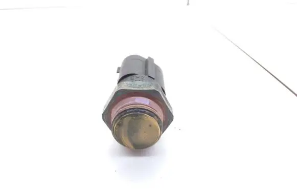 Audi A3 S3 8L Oil temperature sensor 1J0959481A