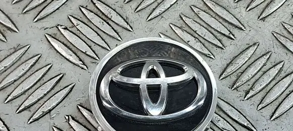Toyota C-HR I Original wheel cap 
