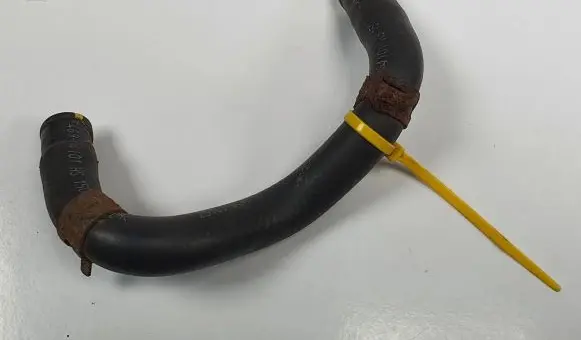 KIA Picanto Engine coolant pipe/hose 25469-04101