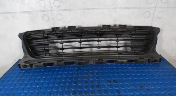 Peugeot 308 Front bumper lower grill 9818645580 57025