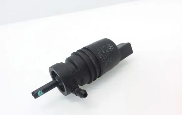 BMW X3 F25 Windscreen/windshield washer pump 8362154