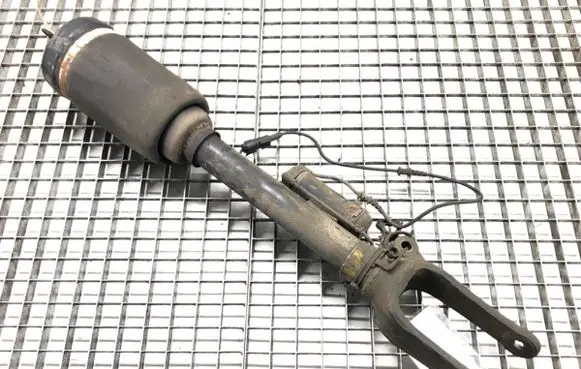 Mercedes-Benz ML W164 Front shock absorber/damper