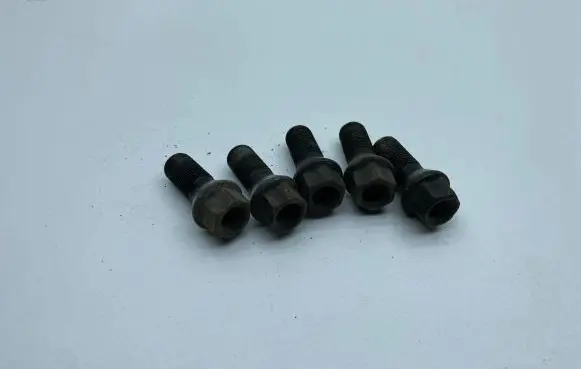 BMW X5 E70 Nuts/bolts 