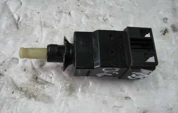 Mercedes-Benz S W220 Brake pedal sensor switch A0015452109