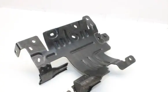 Peugeot 2008 II Other engine bay part 9827428380