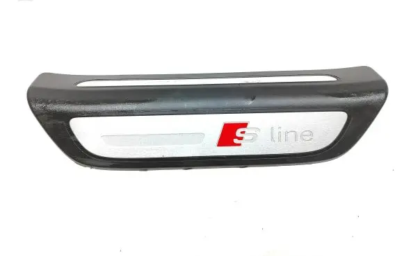 Audi Q3 8U Rear sill trim cover 8U0853375