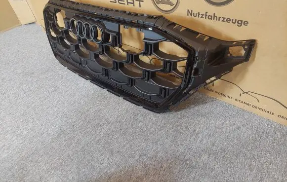 Audi Q8 Front grill 4M8853651CL 4M8853651CK 4M8853651BS