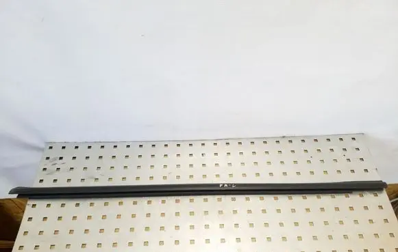 Hyundai Tucson JM Front door glass trim molding