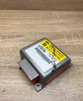 BMW 5 E39 Airbag control unit/module 8362119 12198403