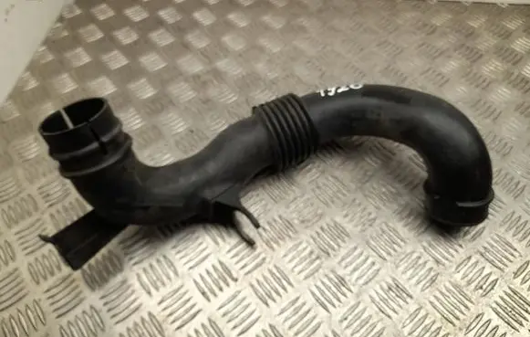 Renault Master III Air intake hose/pipe 165550972R